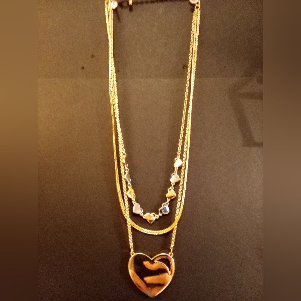 NWOT Vintage Macy's Brand INC Triple Gold Choker Necklace with Hearts